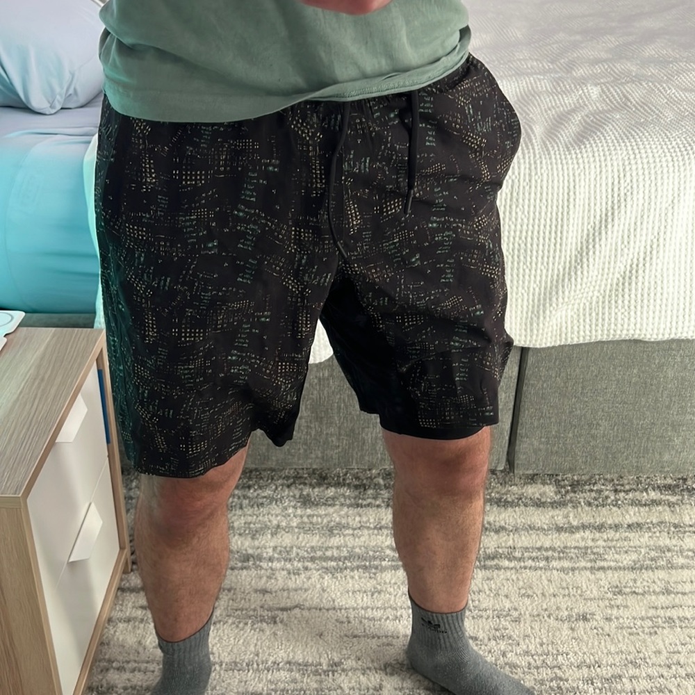 Patterned Lululemon lined shorts
